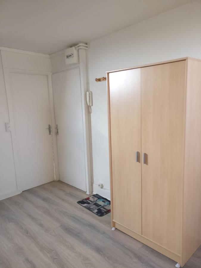 Appartement Studio Republique à Dijon Chambre photo